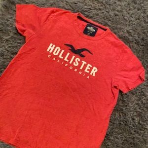 Men’s M Red Hollister T